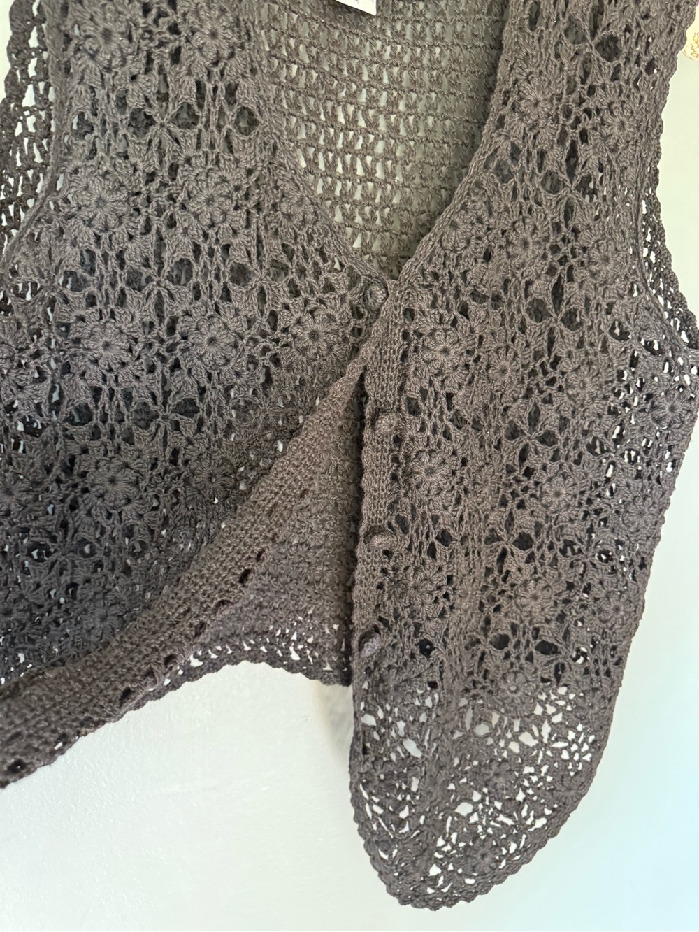 Vintage Clio Black Crochet Button-Down Vest sz medium - Picture 4 of 7